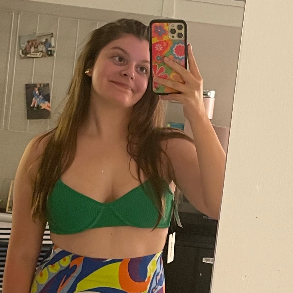 Aritzia Knit Ribbed Green Crop